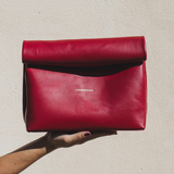 Nilde clutch cherry red