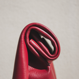 Nilde clutch cherry red